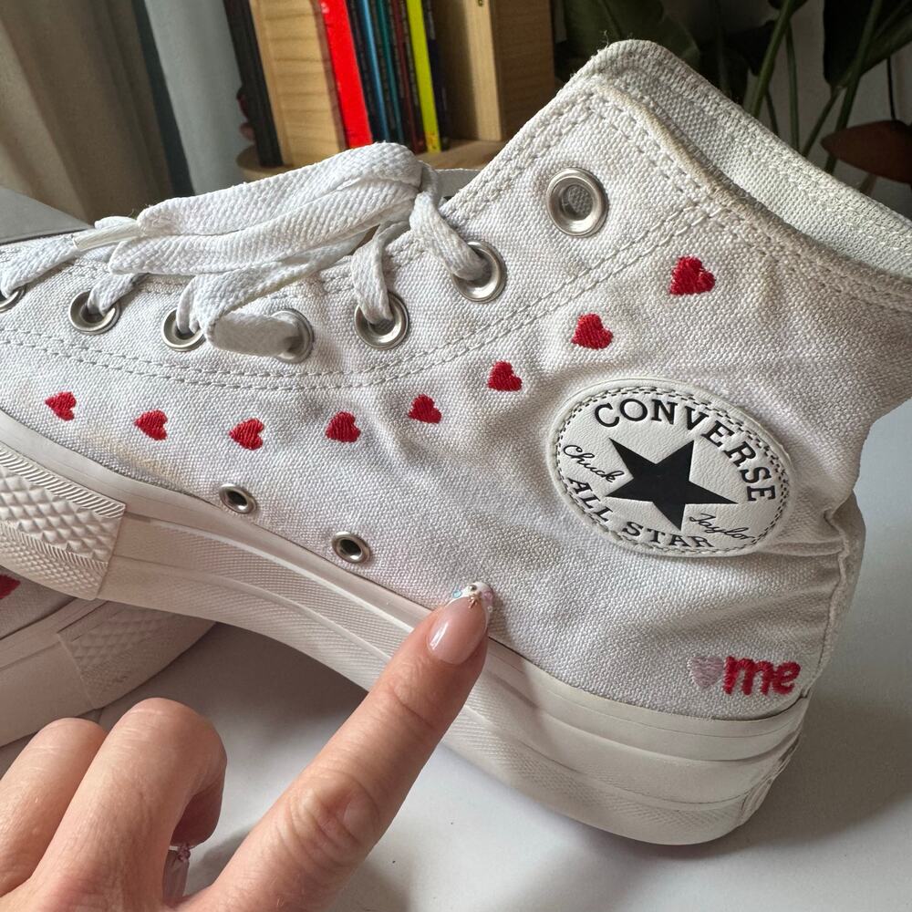 Converse Platform Hi Top Embroidered Hearts-sneakers 
White-Red-Women 9 - Picture 5 of 9